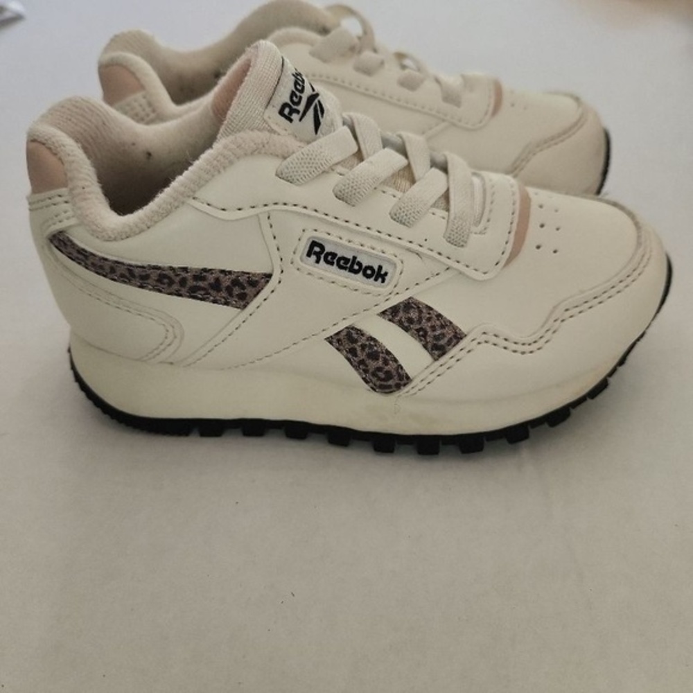 Reebok‎ Kids Sneakers Toddler 8 Off-White Leopard Print Classic Chunky Athletic